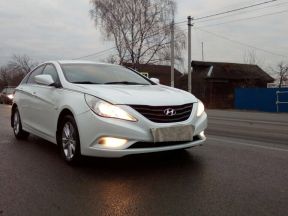 Hyundai Sonata, 2011