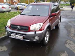 Toyota RAV4, 2004