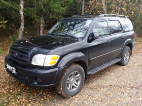 Toyota Sequoia, 2004