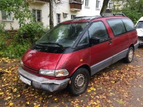 Toyota Previa, 1991