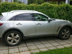 Infiniti FX37, 2011