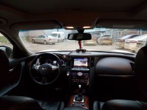 Infiniti FX30, 2013