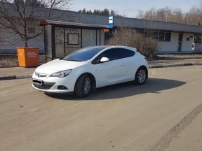 Opel Astra GTC, 2013