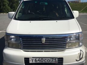 Nissan Elgrand, 2000