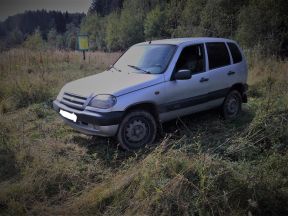 Chevrolet Niva, 2003