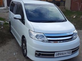 Nissan Serena, 2008