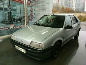 Renault 19, 1992