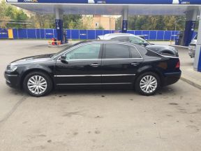 Volkswagen Phaeton, 2011