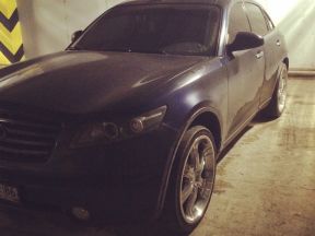 Infiniti FX35, 2004