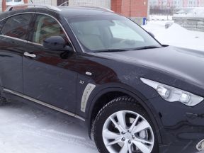 Infiniti QX70, 2013