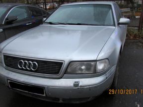 Audi A8, 1998