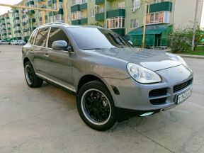 Porsche Cayenne S, 2004