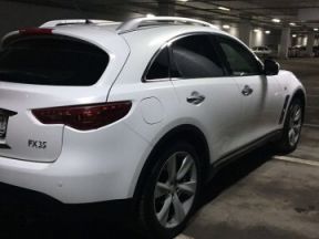 Infiniti FX35, 2009