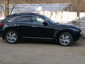 Infiniti QX70, 2015