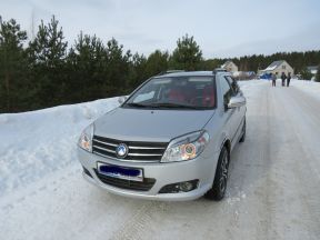 Geely MK Cross, 2014