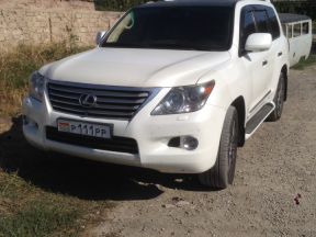 Lexus LX, 2008