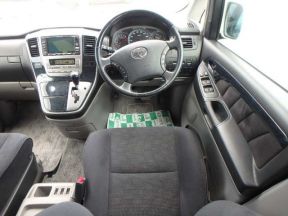 Toyota Alphard, 2004