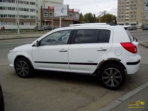 Geely MK Cross, 2013