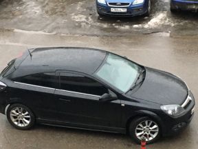 Opel Astra GTC, 2008