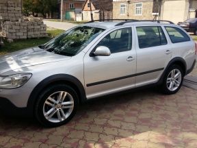 Skoda Octavia Scout, 2011