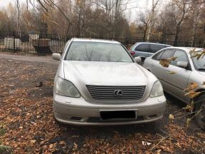 Lexus LS, 2004