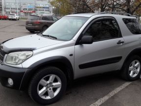 Toyota RAV4, 2005