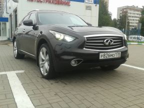Infiniti FX50, 2009