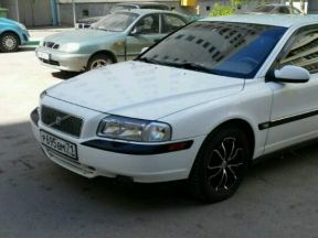 Volvo S80, 2000