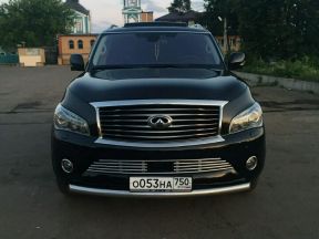 Infiniti FX56, 2011