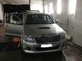 Toyota Hilux, 2013