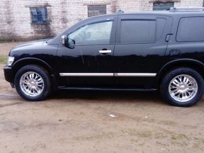 Infiniti QX56, 2005