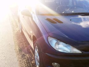 Peugeot 206, 2001