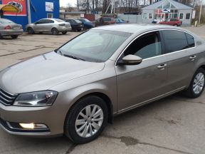 Volkswagen Passat, 2012