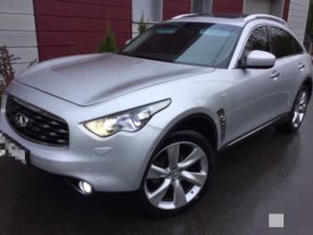 Infiniti FX35, 2009