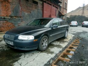 Volvo S80, 2001