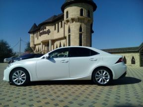 Lexus IS, 2014