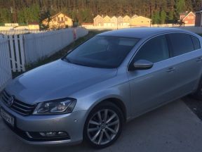 Volkswagen Passat, 2011