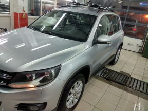 Volkswagen Tiguan, 2011