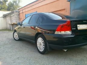 Volvo S60, 2005