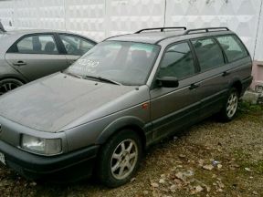 Volkswagen Passat, 1989