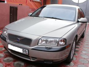 Volvo S80, 2001