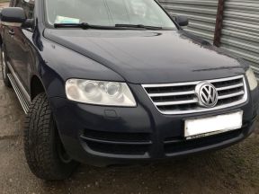 Volkswagen Touareg, 2004