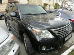 Lexus LX, 2010