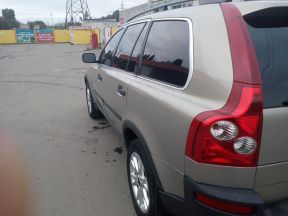 Volvo XC90, 2004