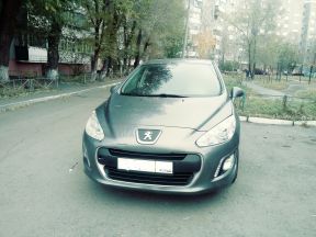 Peugeot 308, 2011