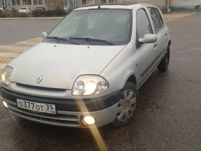 Renault Clio, 2001