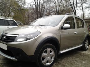 Renault Sandero Stepway, 2012