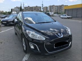 Peugeot 308, 2011