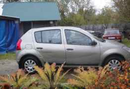 Renault Sandero, 2011