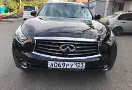 Infiniti QX70, 2015